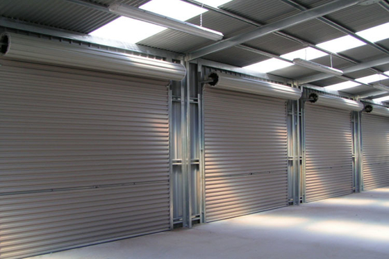 Porcellana Perspective Ventilation Security Roller Shutters, Baking Paint Shutters in acciaio inox fornitore